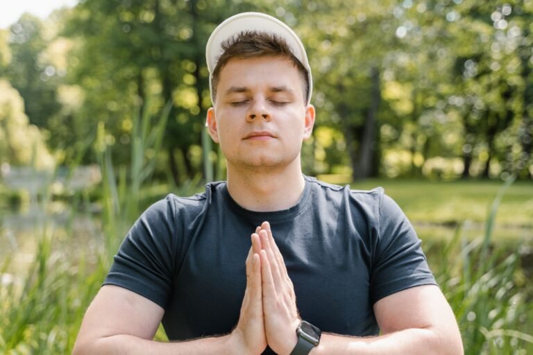 Prática de yoga somático voltada à liberação de traumas acumulados no músculo psoas
